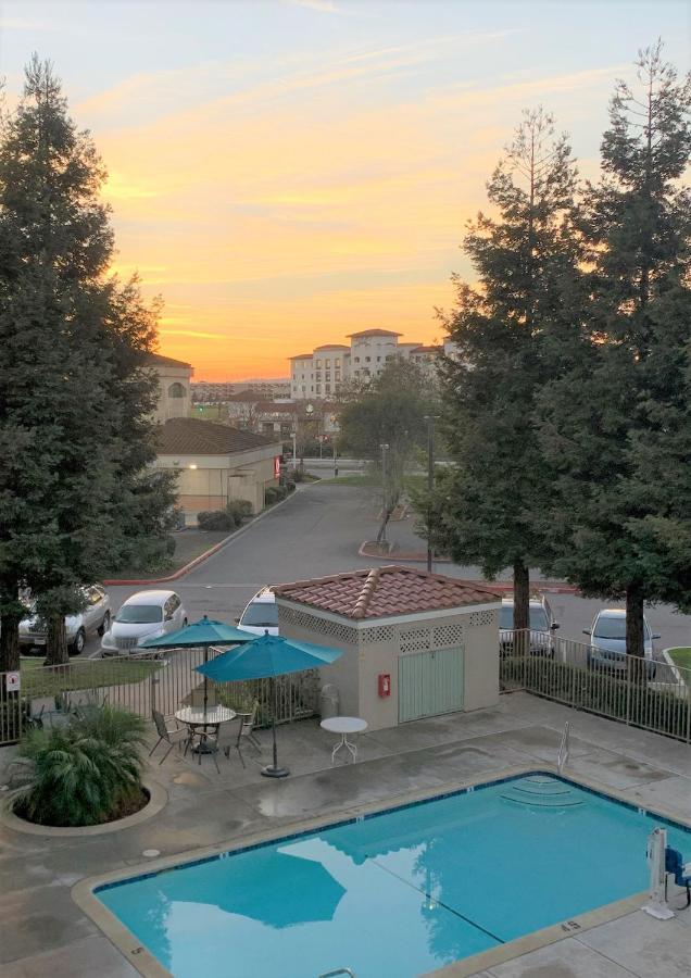 Inn At Rohnert Park Exterior foto